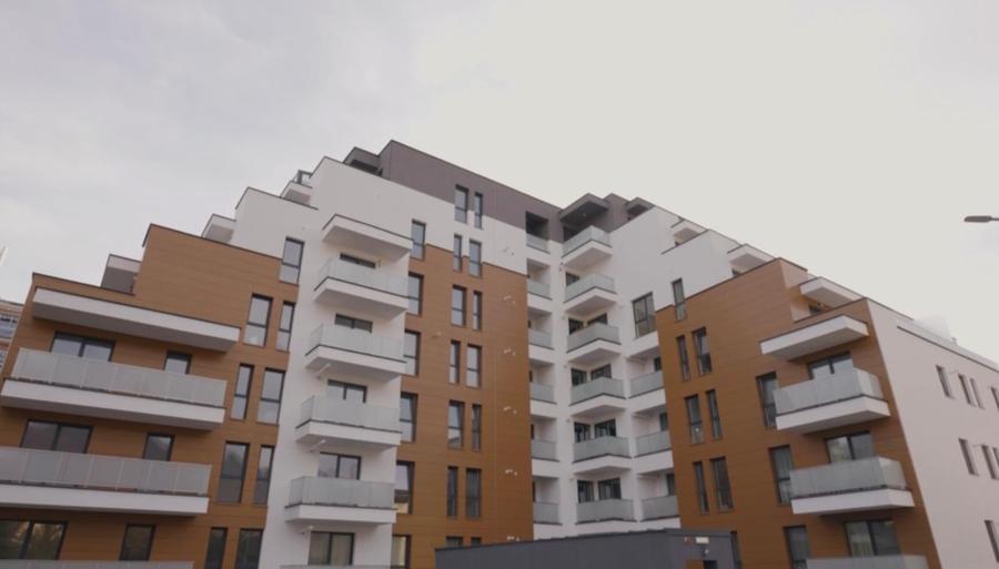 Apartament cu 2 camere semidecomandat, mobilat în Săsar