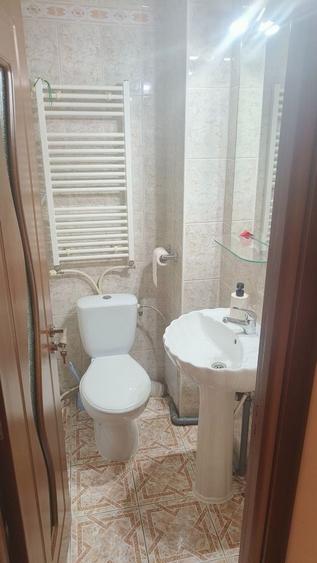 Apartament cu 3 camere decomandat în Valea Moșneagului