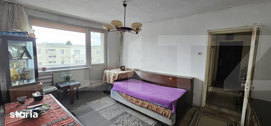 Apartament cu 4 camere decomandat în Ciucului