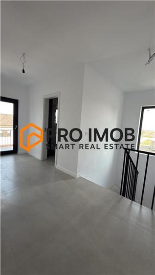 Casă individuală cu 5 camere cu Teren 450 Mp în Potoceni