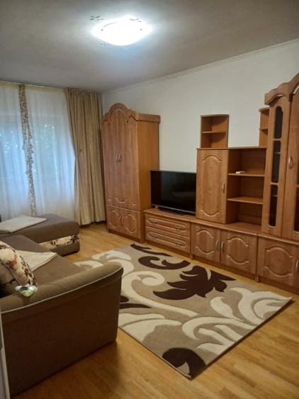 Dacia Scoala George Cosbuc apartament 2 camere decomandat 52 mp cu CT - 1