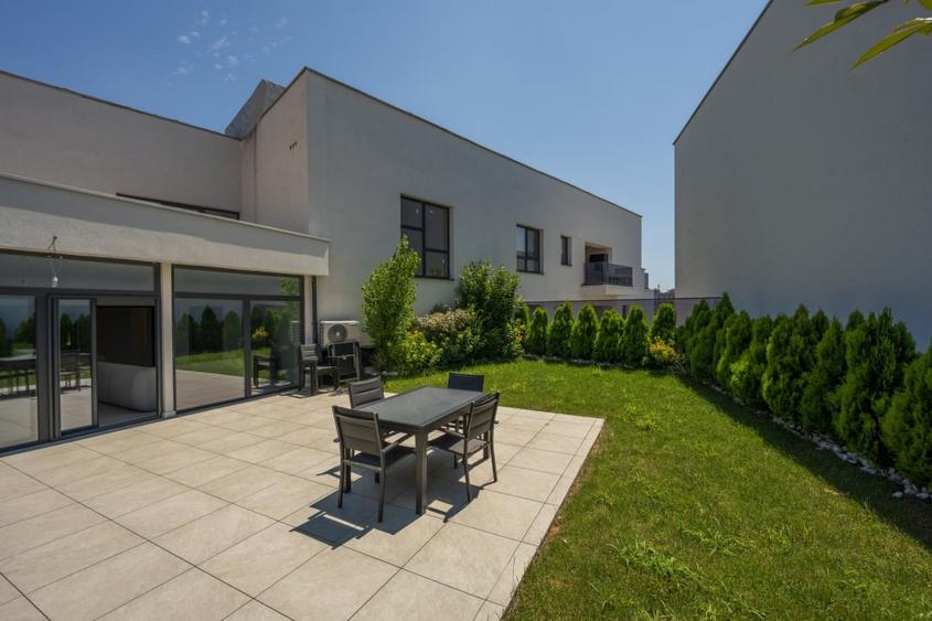Penthouse cu 6 camere în Timpuri Noi