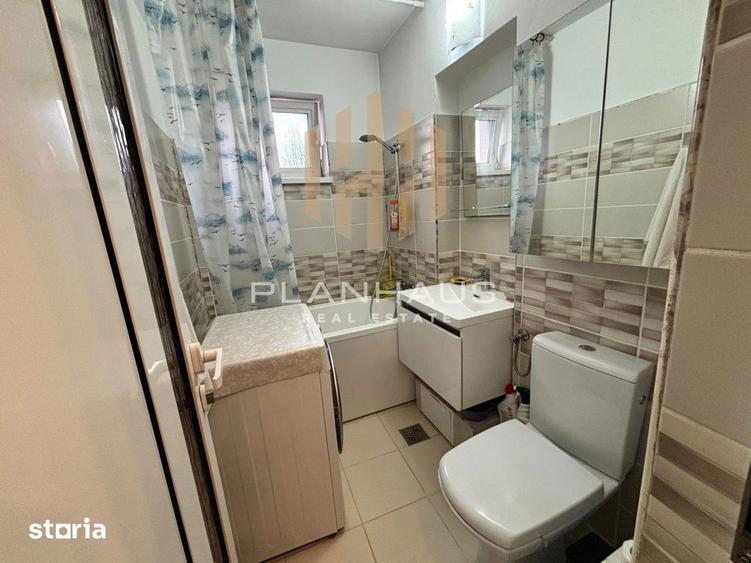Apartament cu 3 camere semidecomandat, mobilat în Traian