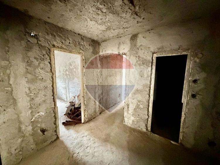 Apartament cu 4 camere decomandat în Brăilei