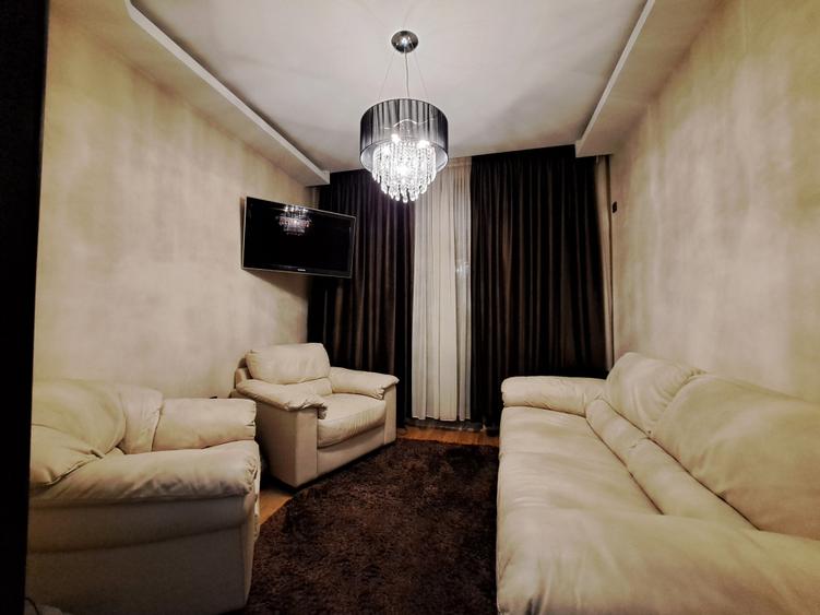 Apartament cu 5 camere decomandat, mobilat în Cotroceni
