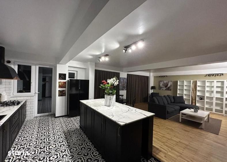 Apartament cu 3 camere în Andrei Mureșanu