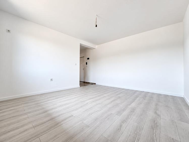 Apartament cu 2 camere decomandat în Giroc
