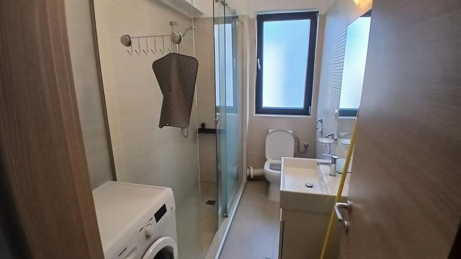 Apartament cu 2 camere semidecomandat în Parcul Carol