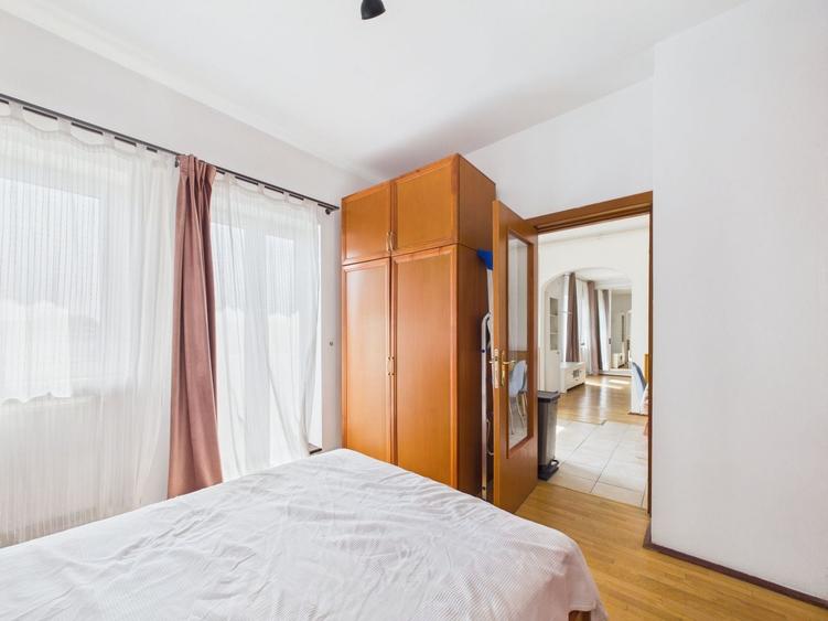 Apartament cu 2 camere decomandat, mobilat în Cotroceni