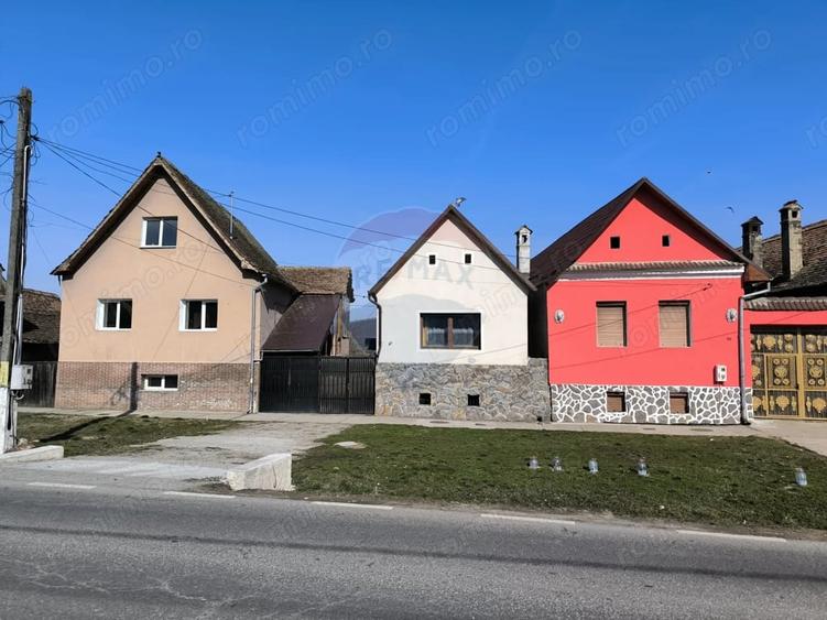 Casă cu 2 camere cu Teren 913 Mp în Șaroș pe Târnave
