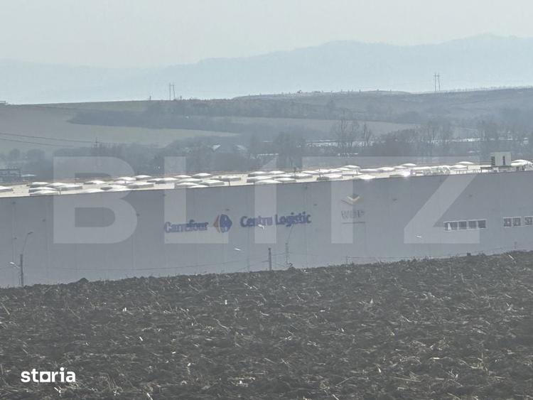 Teren de 15000 mp, în Sântuhalm