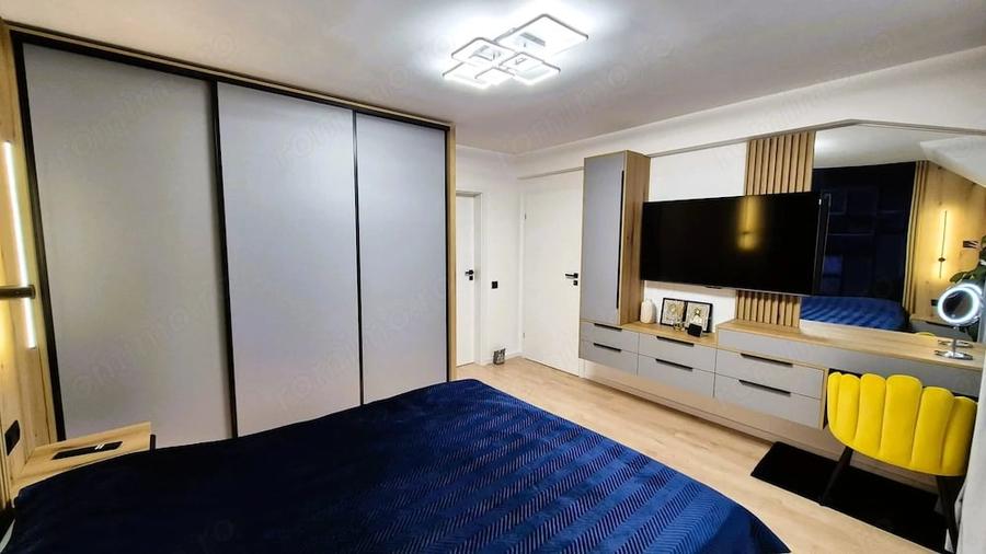 Apartament cu 4 camere decomandat în Central