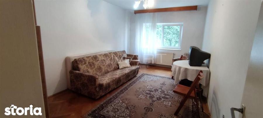 Apartament cu 3 camere decomandat, mobilat în Centrul Istoric