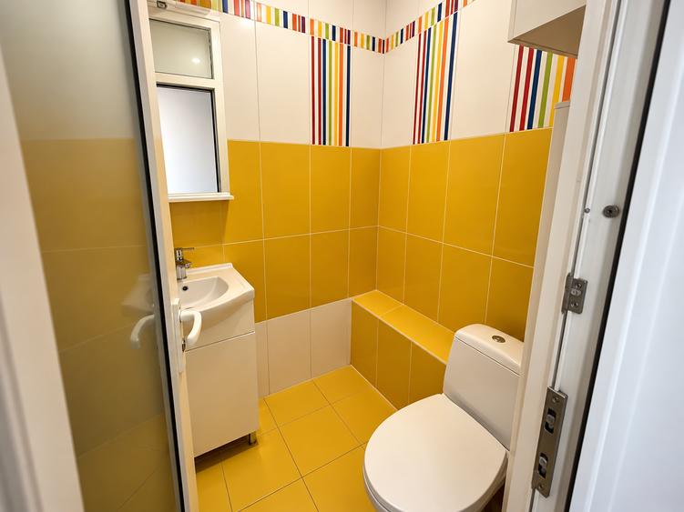 Apartament cu 3 camere decomandat în Sebastian