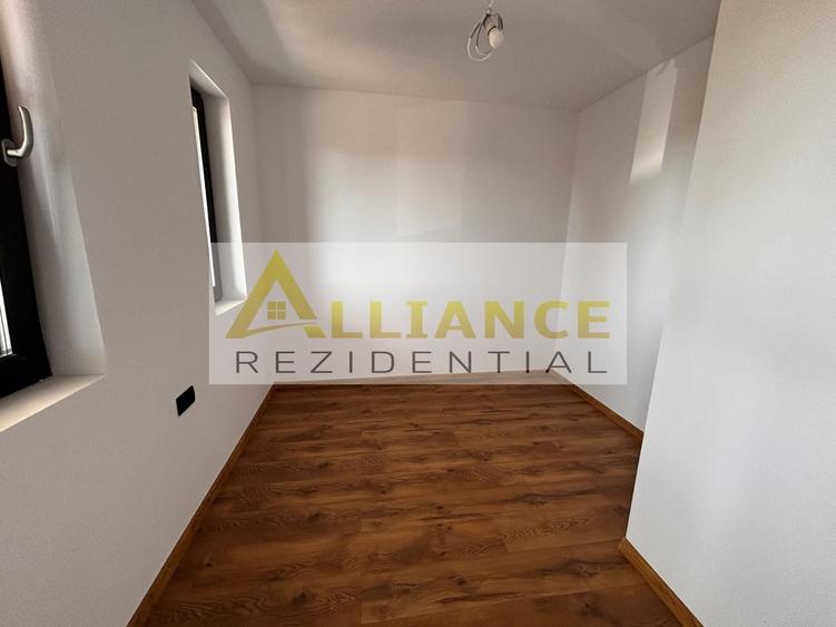 Casă individuală cu 4 camere cu Canalizare în Berceni