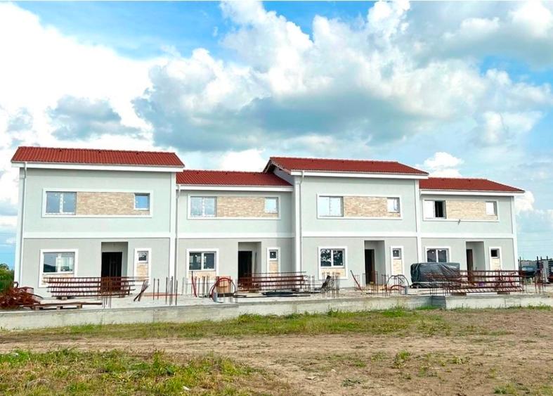 Casă cu 3 camere cu Teren 120 Mp în Giroc