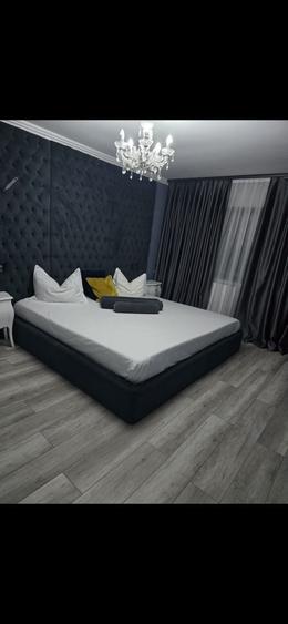 Apartament cu 4 camere decomandat în Exterior Vest