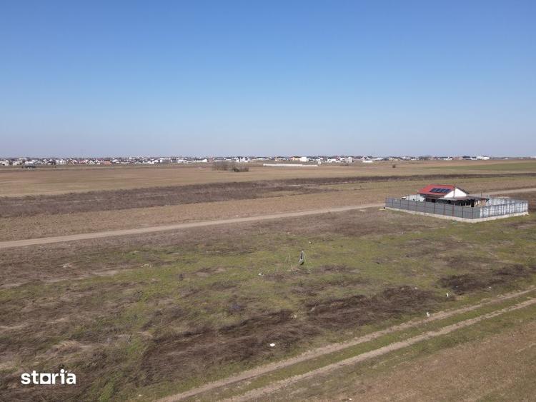 Teren de 319 mp, în Vidra