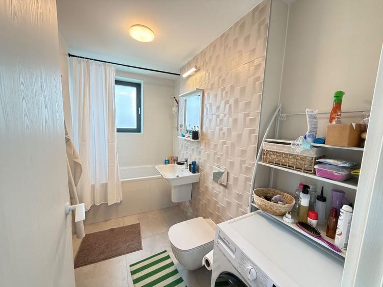Apartament cu 2 camere semidecomandat, mobilat în Pipera