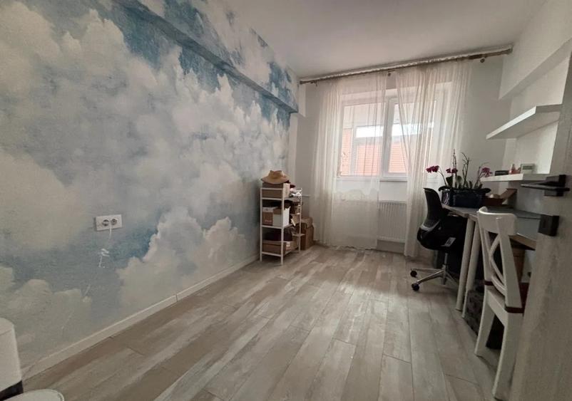 Apartament cu 3 camere decomandat, mobilat în Drumul Taberei