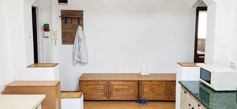 Apartament cu 2 camere decomandat în Soarelui