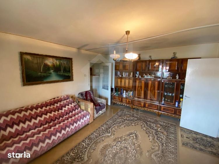 Apartament cu 2 camere semidecomandat în Rovine