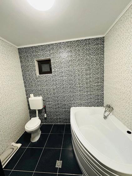 Casă cu Teren 250 Mp în Central