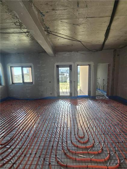 Duplex cu 4 camere cu Canalizare în Moșnița Nouă