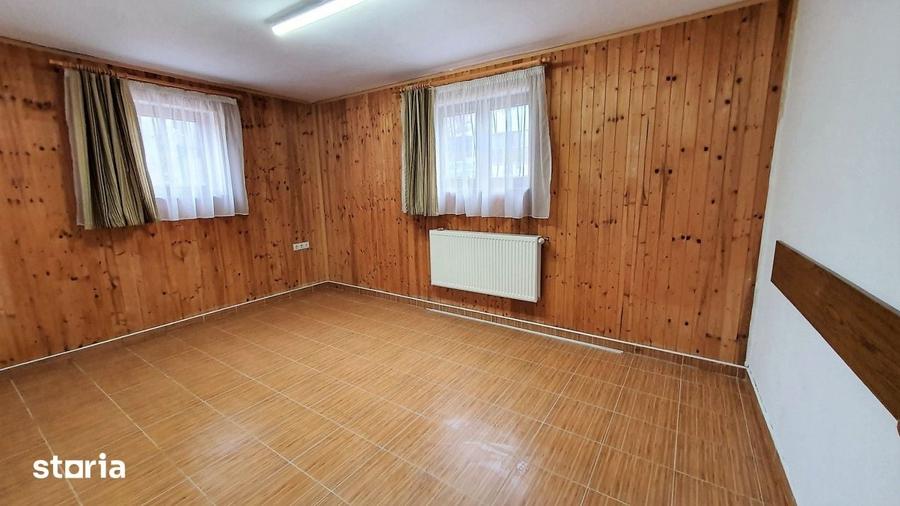 Spațiu comercial, de 60 mp, în Trei Stejari