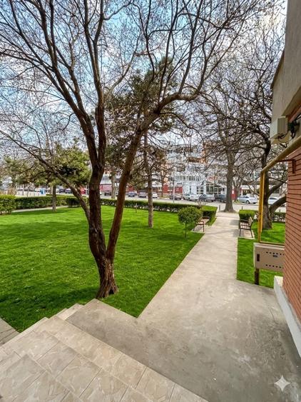 Apartament cu 2 camere semidecomandat, mobilat în Dacia