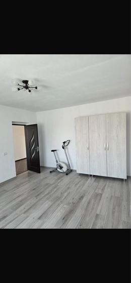 Casă cu 4 camere cu Teren 500 Mp în Costi