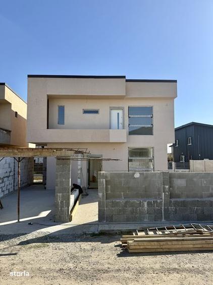 Casă cu 4 camere cu Teren 150 Mp în Valu lui Traian