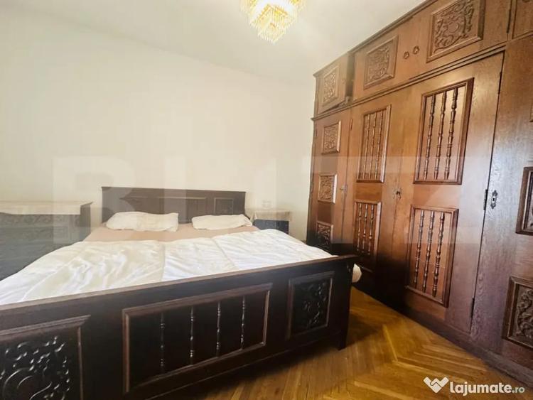 Apartament cu 4 camere decomandat, mobilat în Centru Civic