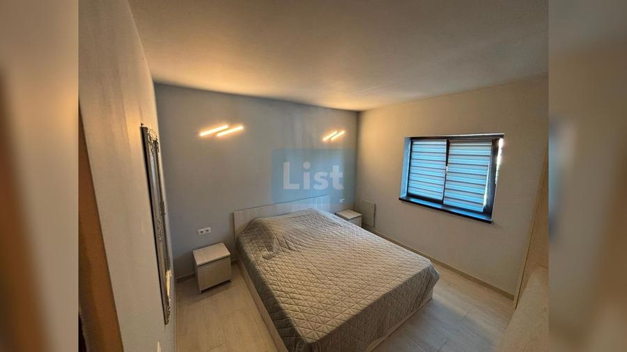 Casă cu 5 camere cu Teren 40 Mp în Central