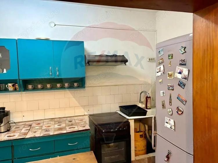 Casă cu 2 camere cu Teren 557 Mp în Central