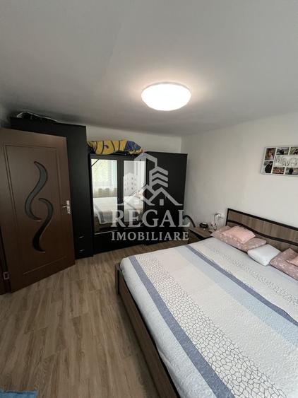 Casă individuală cu 3 camere cu Canalizare în Sud