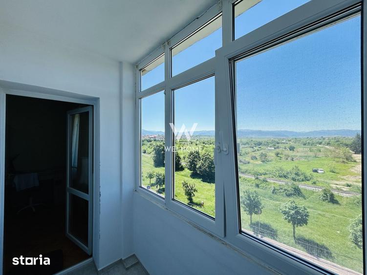 Apartament cu 3 camere decomandat în Ștrand