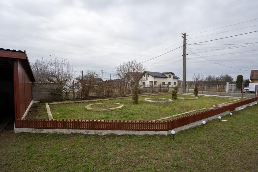 Casă cu 2 camere în Central