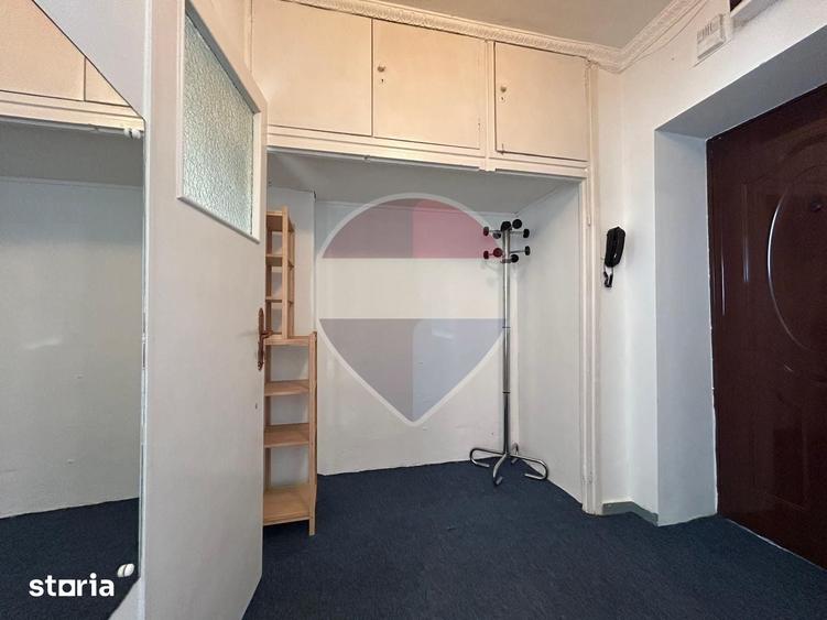 Apartament cu 2 camere semidecomandat în Muncii