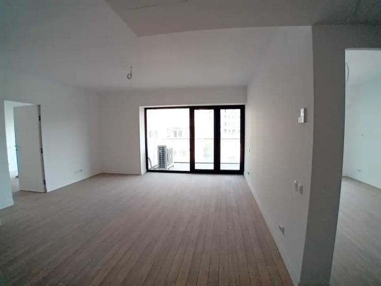 Apartament cu 3 camere decomandat în 13 Septembrie