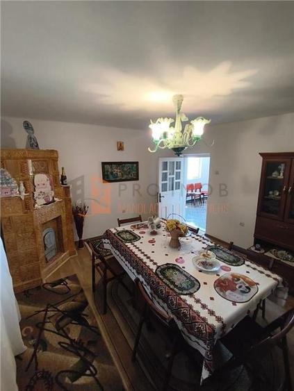 Casă individuală cu 6 camere cu Teren 1717 Mp în Lunca Frumoasă