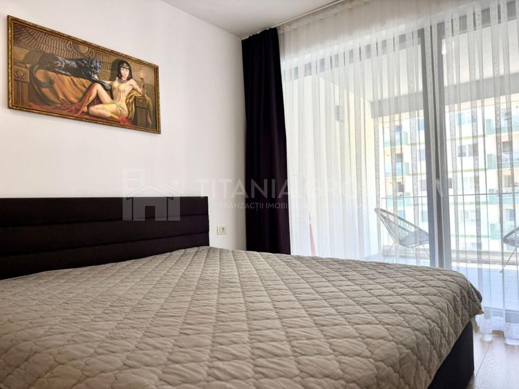 Apartament cu 2 camere semidecomandat, mobilat în Tractorul