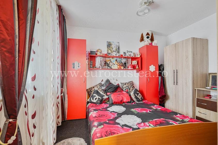 Apartament cu 2 camere de vanzare in Mangalia Etaj 1, aproape de Plaja, Strada Ion Creanga - 4