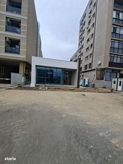 Spațiu comercial, de 500 mp, în Central