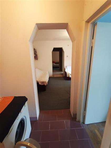 Apartament 3 camere etaj 2 in Moldova Noua - 7