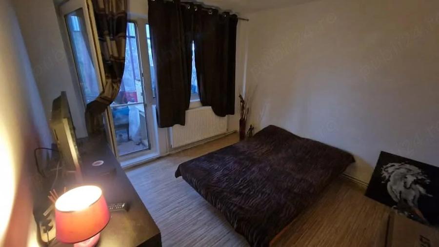 Apartament cu 3 camere decomandat în Spitalul Județean