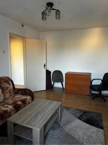 Apartament cu 2 camere semidecomandat în Zamfirescu