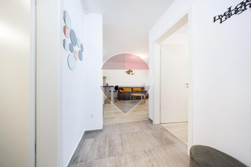 Apartament cu 2 camere decomandat, mobilat în Tractorul