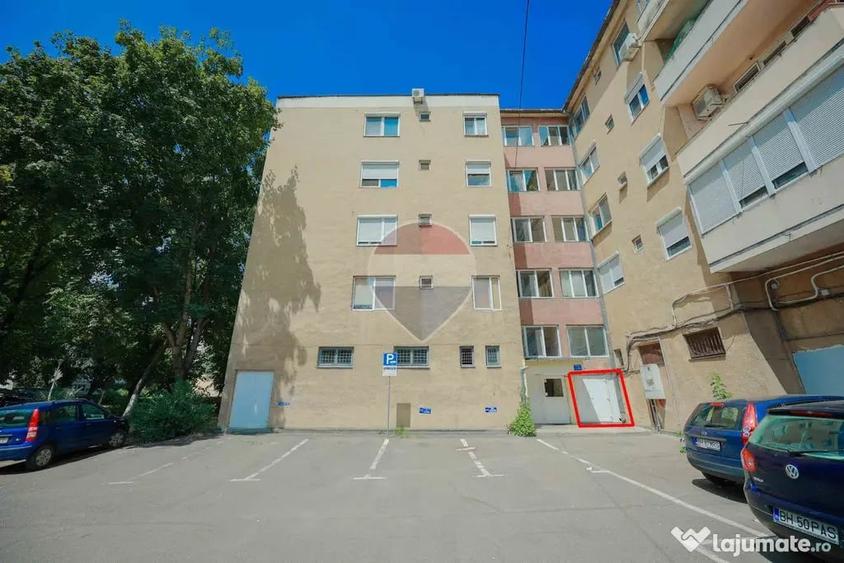 Spațiu comercial, de 75 mp, în Rogerius