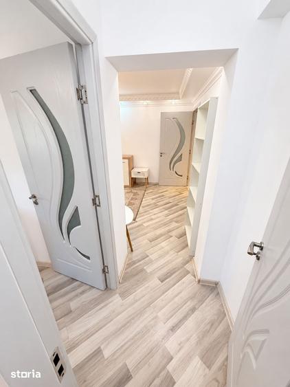 Apartament cu 2 camere semidecomandat în Podu Roș